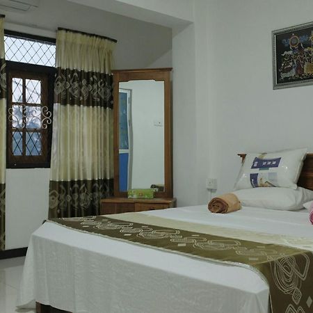 Relax Home Rambukkana Exterior foto