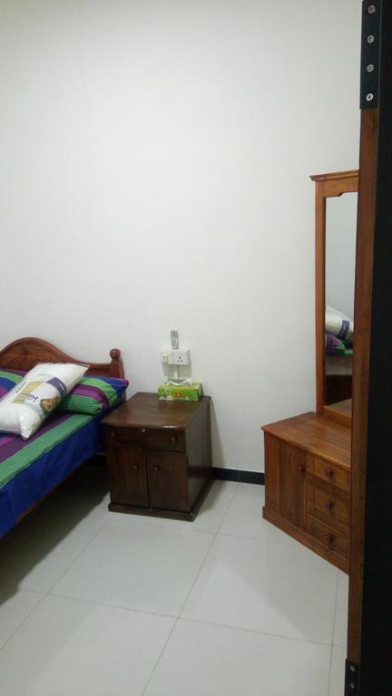 Relax Home Rambukkana Exterior foto